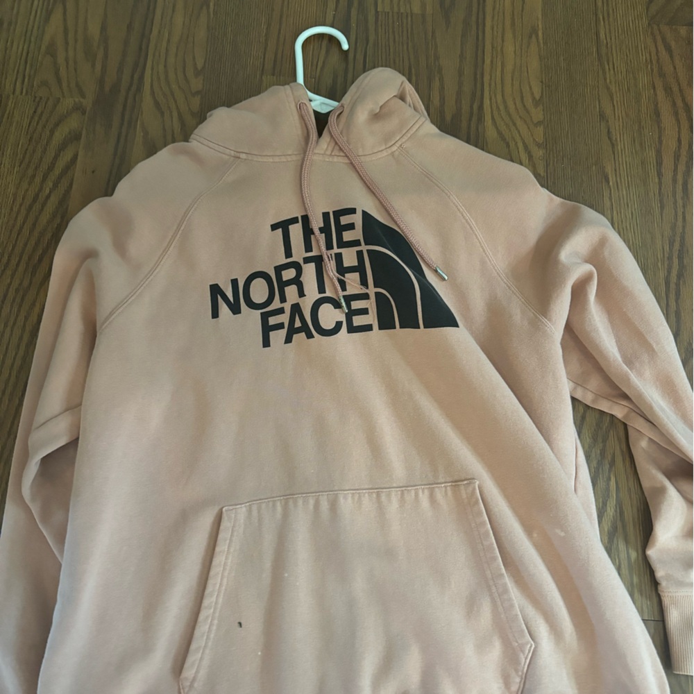Women’s medium North Face sweatshirt